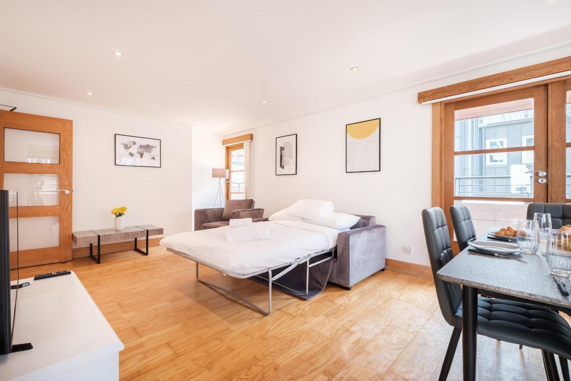 2Br Penthouse With Terrace - Heart Of Holborn - Cityapartmentstay 런던 외부 사진